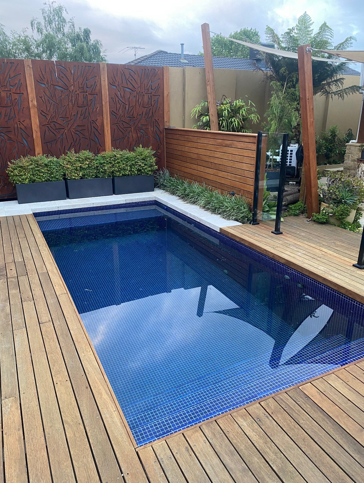 Full Outdoor Decking/Pergola & Landscape